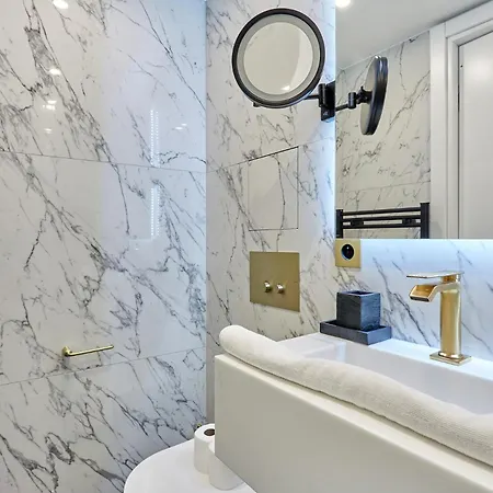 Louvre Museum By Prestige * パリ