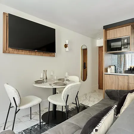 Apartment Louvre Museum By Prestige *