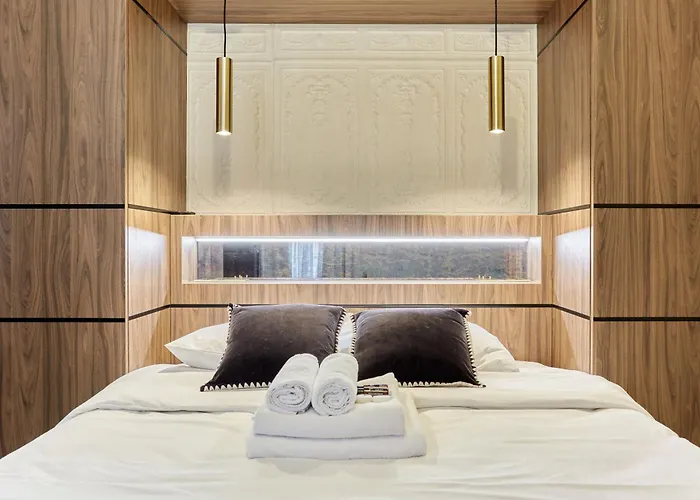 Louvre Museum By Prestige * パリ