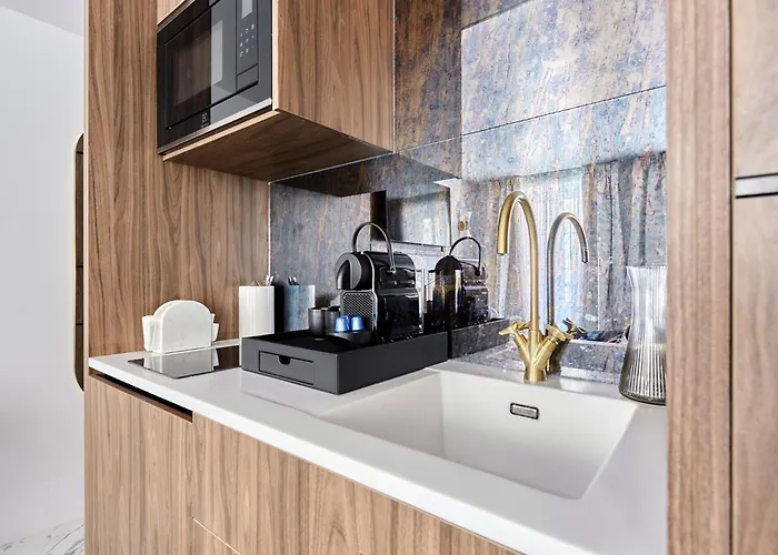 Louvre Museum By Prestige * パリ