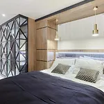Louvre Museum By Prestige Apartment